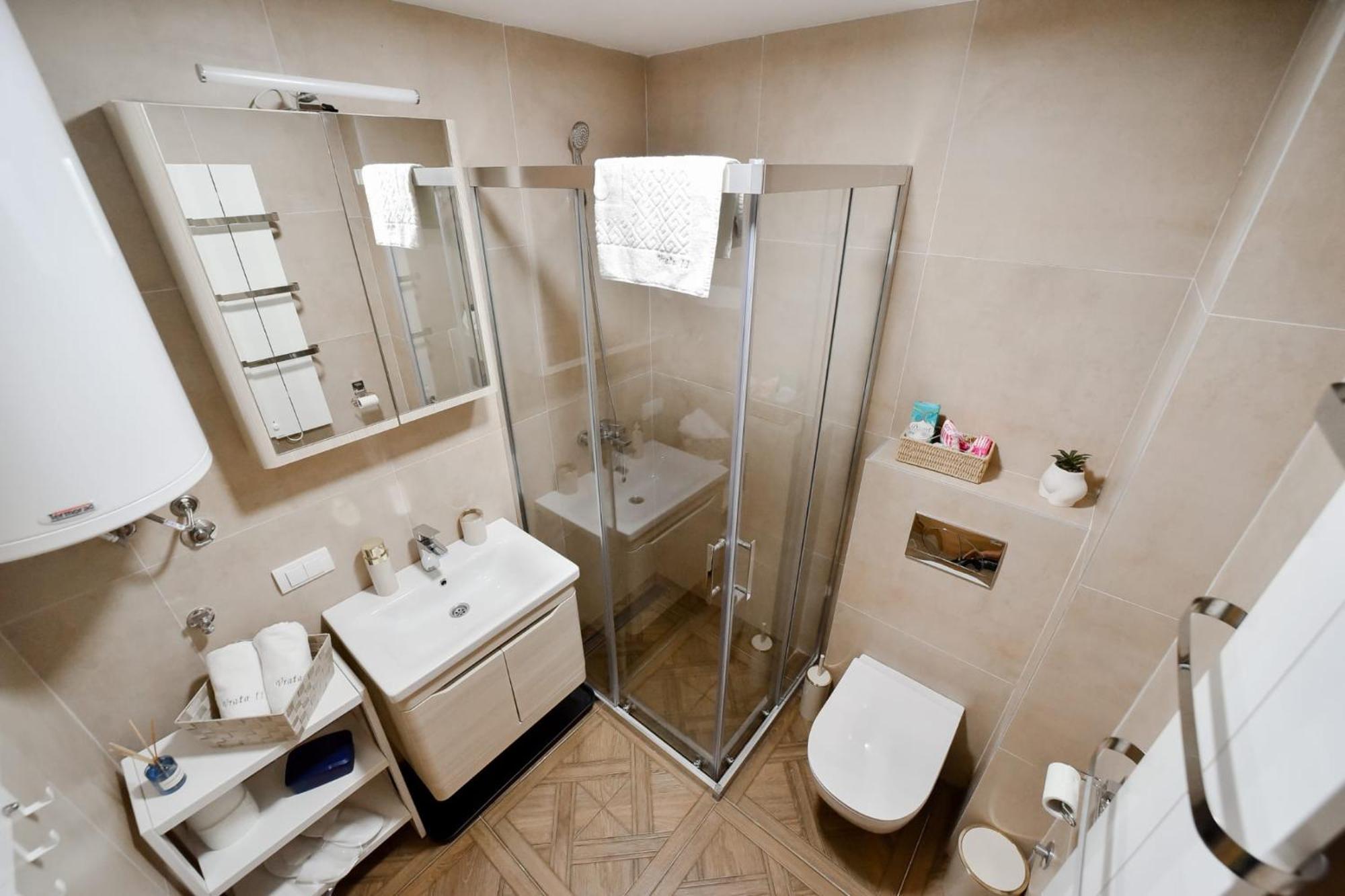 Vrata 11 Wellness & Zlatibor
